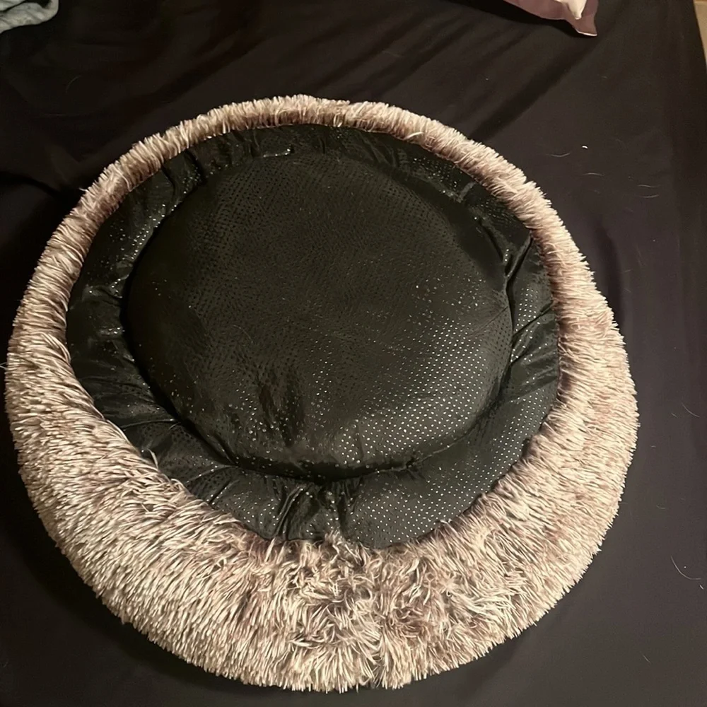Cat or small dog bed. Faux fur.